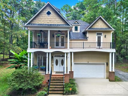 Previously sold for $627,900