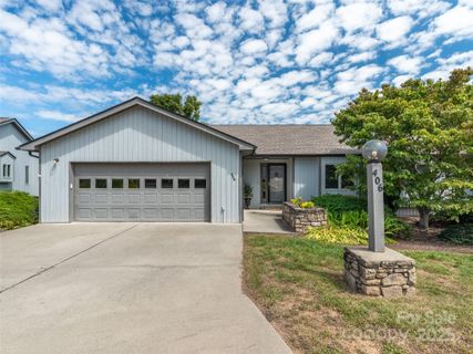 406 Kyfields None sold home in Kyfields, Weaverville, NC