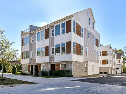 345 E Cama Street sold home in Loso Terraces, Charlotte, NC