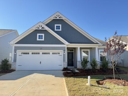 1072 Mapletree Lane