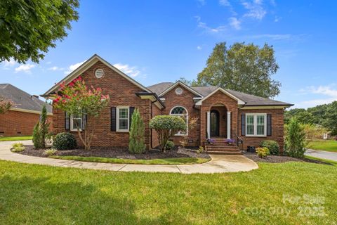 3013 Manchester Avenue sold home in Yorkshire, Monroe, NC