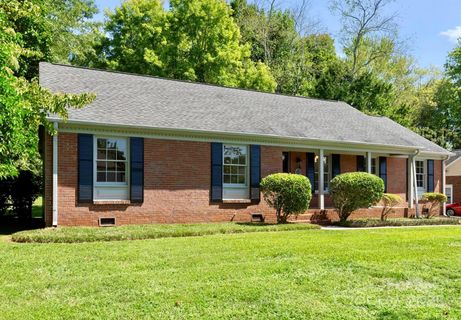 6101 Powder Horn Road sold home in Idlewild Farms, Charlotte, NC