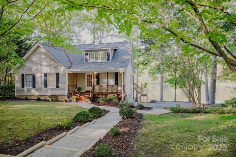 49 Gosling Circle sold home in Beechwood Lakes, Hendersonville, NC