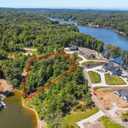 5743 Lake Pointe Drive