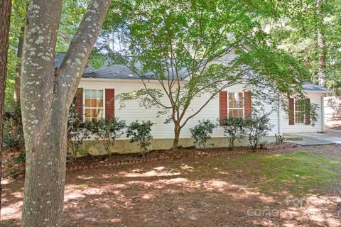 134 Mills Valley Drive active home in Mills Pond, Mooresville, NC