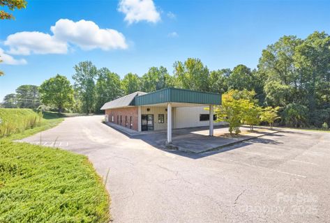 508 Canterbury Road