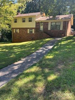 931 Pineborough Road sold home in Parkview East, Charlotte, NC