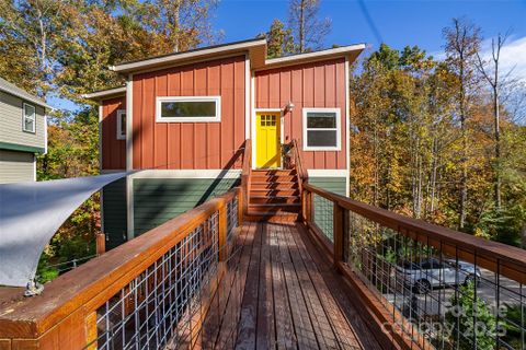 12 Crestwood Lane