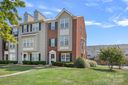 9204 Washam Potts Road sold home in Cornelius, SC