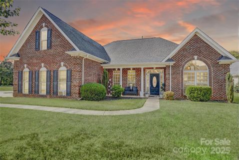 5421 Roberta Meadows Court sold home in Roberta Meadows, Concord, NC