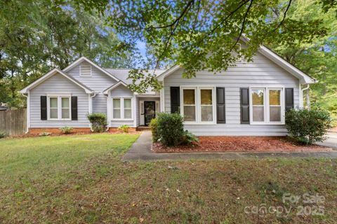 6535 Lantern Court sold home in Hickory Ridge, Charlotte, NC