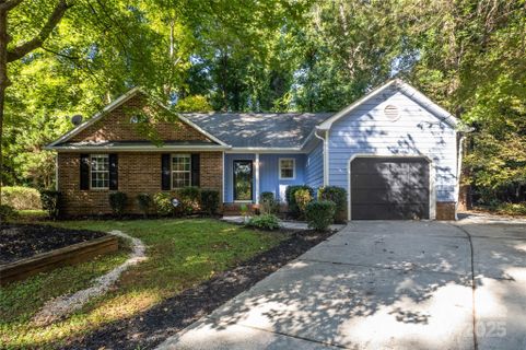 5426 Leaford Court sold home in Lynton Place, Charlotte, NC