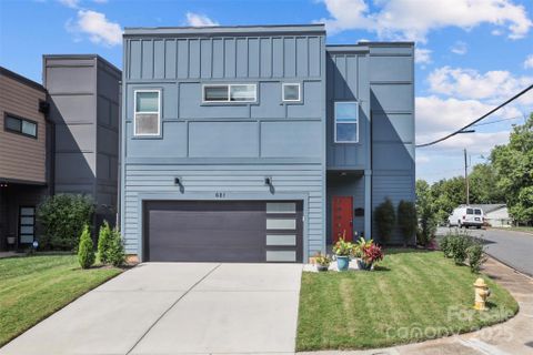 621 Campus Street