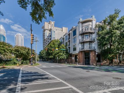 525 E Sixth Street active home in Court 6, Charlotte, NC