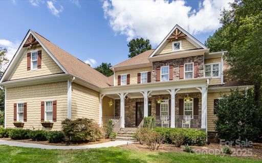 132 Chaska Loop
