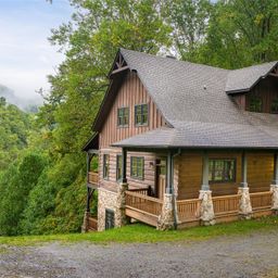 635 Whisper Mountain Drive