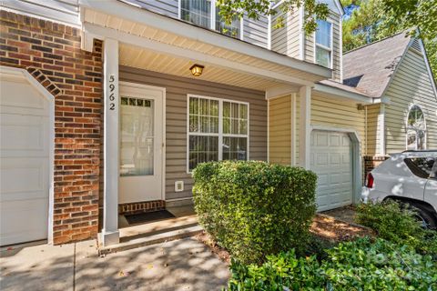 5962 Moose Lane sold home in Huntington Ridge, Charlotte, NC