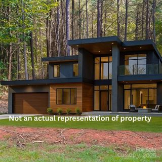 130 Hawksbill Lane