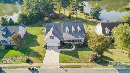 1768 Williamsburg Drive sold home in Stoneridge Lakes, Rock Hill, SC