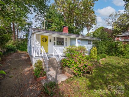 74 Brucemont Circle sold home in Horneyhurst, Asheville, NC