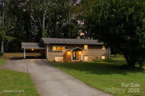 146 42nd Avenue Circle sold home in Holly Hills, Hickory, NC