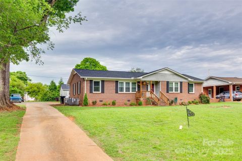 622 University Drive sold home in Winthrop Heights, Rock Hill, SC