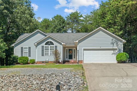4553 Brave Avenue sold home in Creekside Village, Maiden, NC