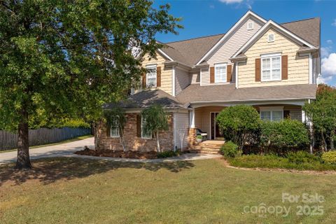 13905 Dovehunt Place sold home in Ballantyne Meadows, Charlotte, NC