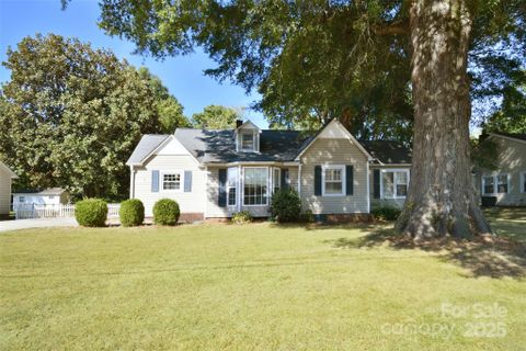 2602 Pennsylvania Avenue sold home in Royal Oaks, Kannapolis, NC