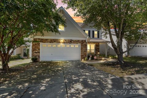 1024 Kensrowe Lane