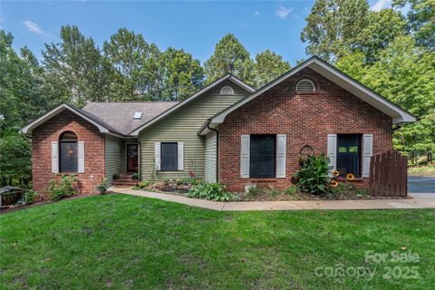 98 Red Oak Drive