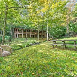 839 Wolf Laurel Drive