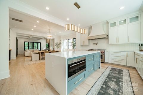 6121 Berryhill Towns Drive sold home in Towns At Berryhill, Charlotte, NC