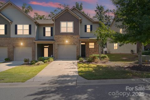 5033 Mockernut Lane sold home in The Grove, Fort Mill, SC