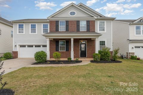 7822 Meridale Forest Drive sold home in Meridale, Charlotte, NC