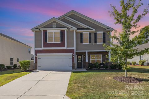 197 Crimson Queen Drive