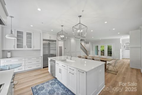 321 W 7th Street sold home in Park Place, Charlotte, NC