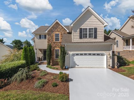 Homes in Rivercrest, Arden