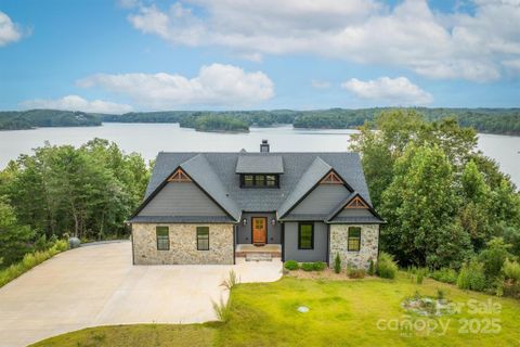 464 Lakecrest Drive sold home in Bear Cliff, Nebo, NC