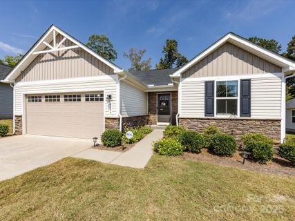 4499 Hunton Dale Road sold home in Hunton Forest, Concord, NC