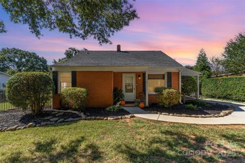 105 Peachtree Street sold home in Hall Park, Belmont, NC