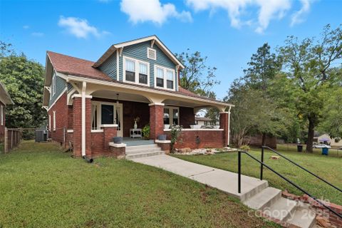1016 Scales Street
