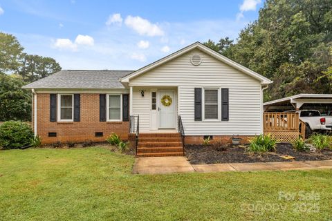 7717 Davis Road sold home in Heathergate, Mint Hill, NC