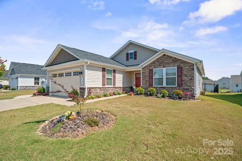 4300 Stream Dale Circle sold home in Hunton Forest, Concord, NC
