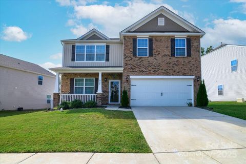 923 Elliott Road sold home in Sutton Farms, Charlotte, NC