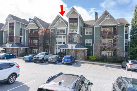 1000 Olde Eastwood Village Boulevard