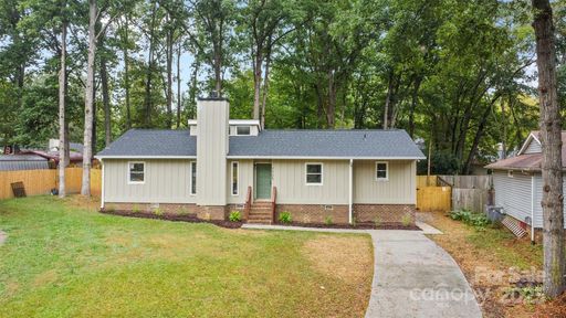 7705 Stone Canyon Lane sold home in Rolling Oaks, Charlotte, NC