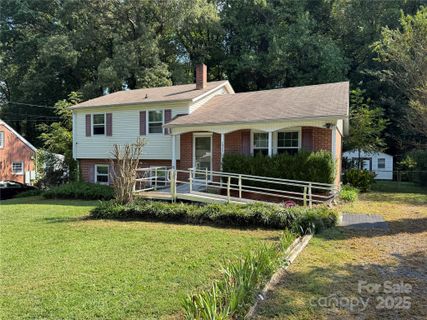 1922 Elmwood Drive sold home in Elmwood, Gastonia, NC