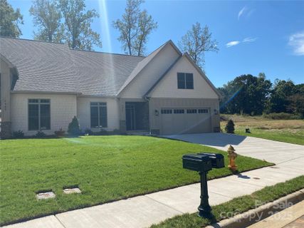 4047 Stadler Drive pending home in Rock Barn, Conover, NC