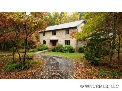 1 Sourwood Lane